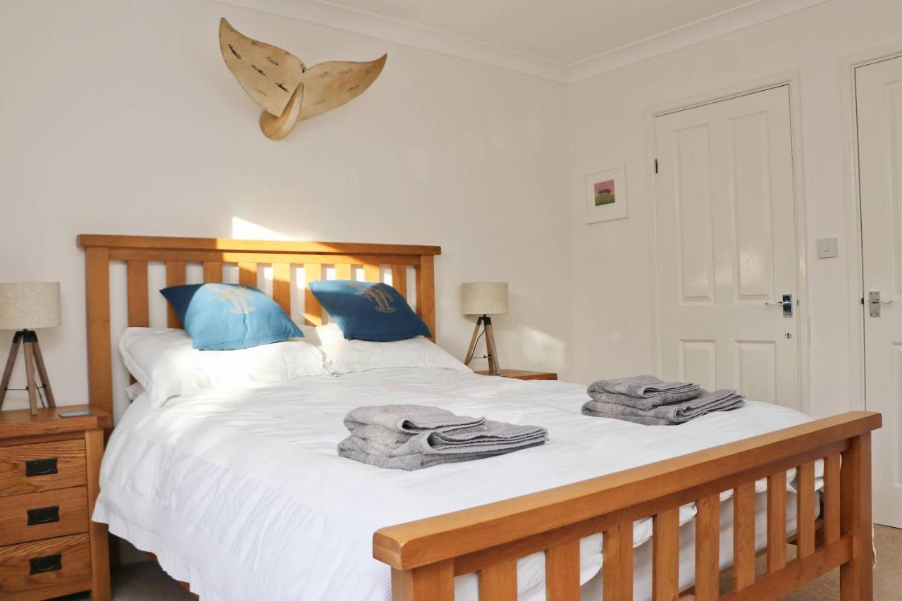 Holiday Home With Estuary Views, Parking & Balcony Padstow Exterior foto